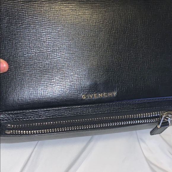 Givenchy pandora box medium in textured black calf - Picture 2 of 5